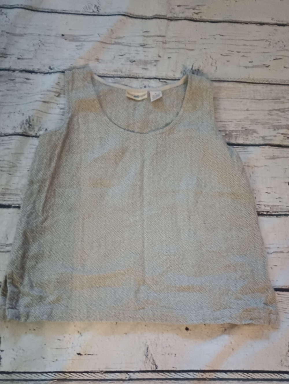 TravelSmith Women's White Sage Green Woven Cotton Tank Top M